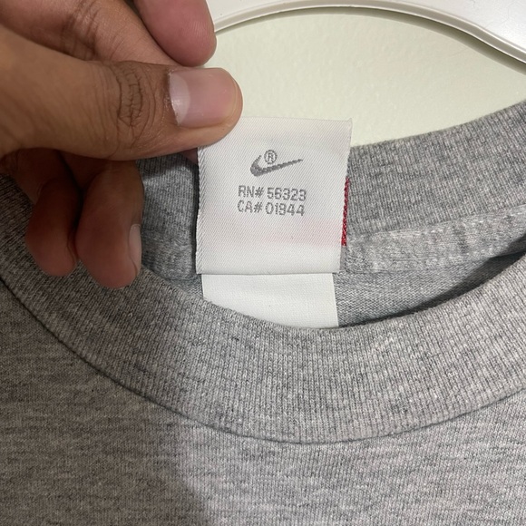 90’s Vintage Nike t shirt - Picture 7 of 7